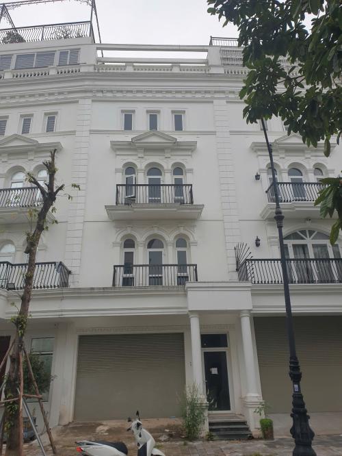 Nhà phố Quận 7, Khu VIP Phú Mỹ, 93m2 4 tầng, Full Nội Thất, Bán Chạy!